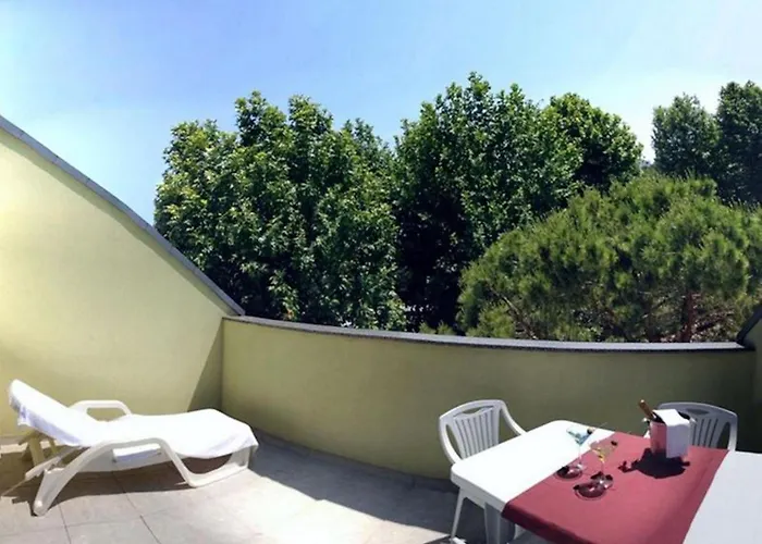 Bright With Terrace In Lejlighed